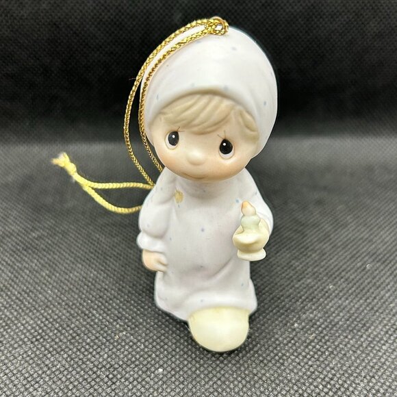 Precious Moments "Jesus is the light that shines" ornament - Picture 1 of 3